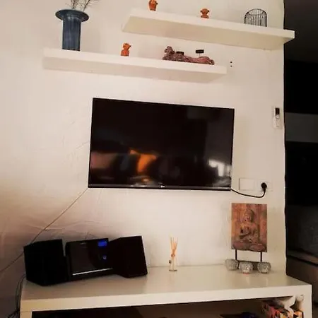 Bgc - Lindo Y Comodo Apartamento, A 5 Min De La Playa! アパート
